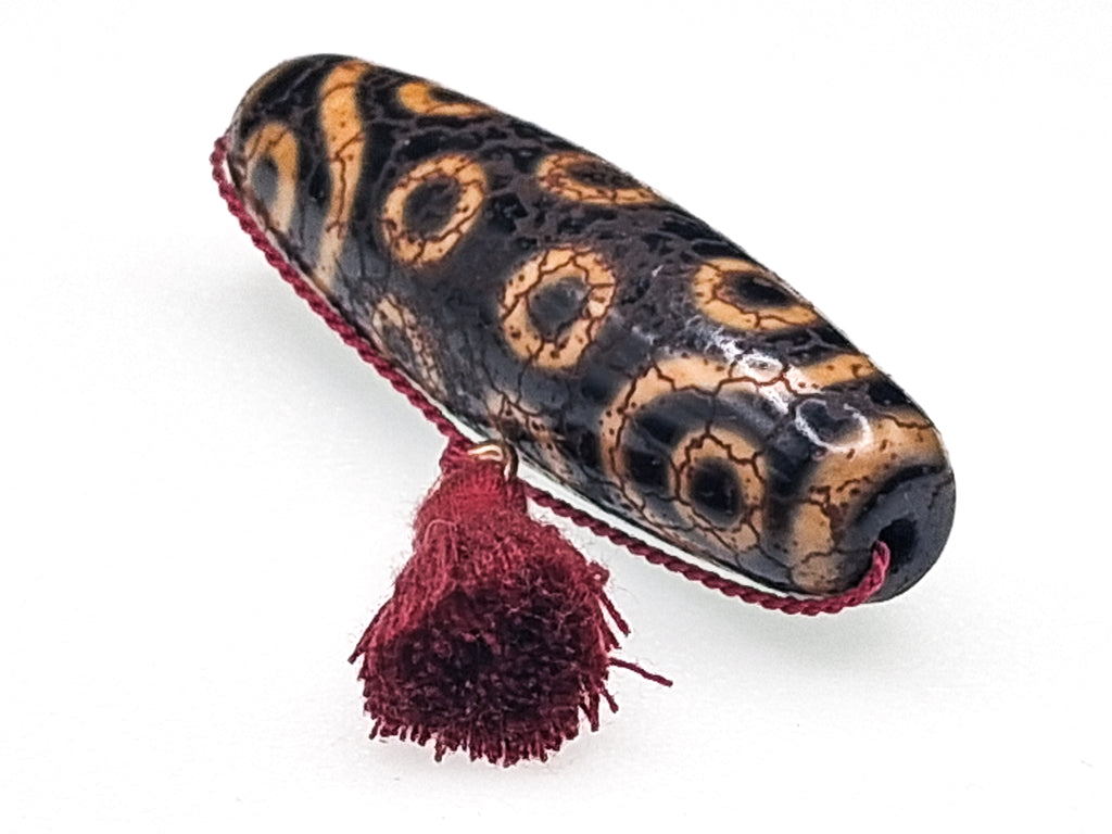 18-Eye Dzi with Dragon Skin — Two Lines and Zigzag Forces