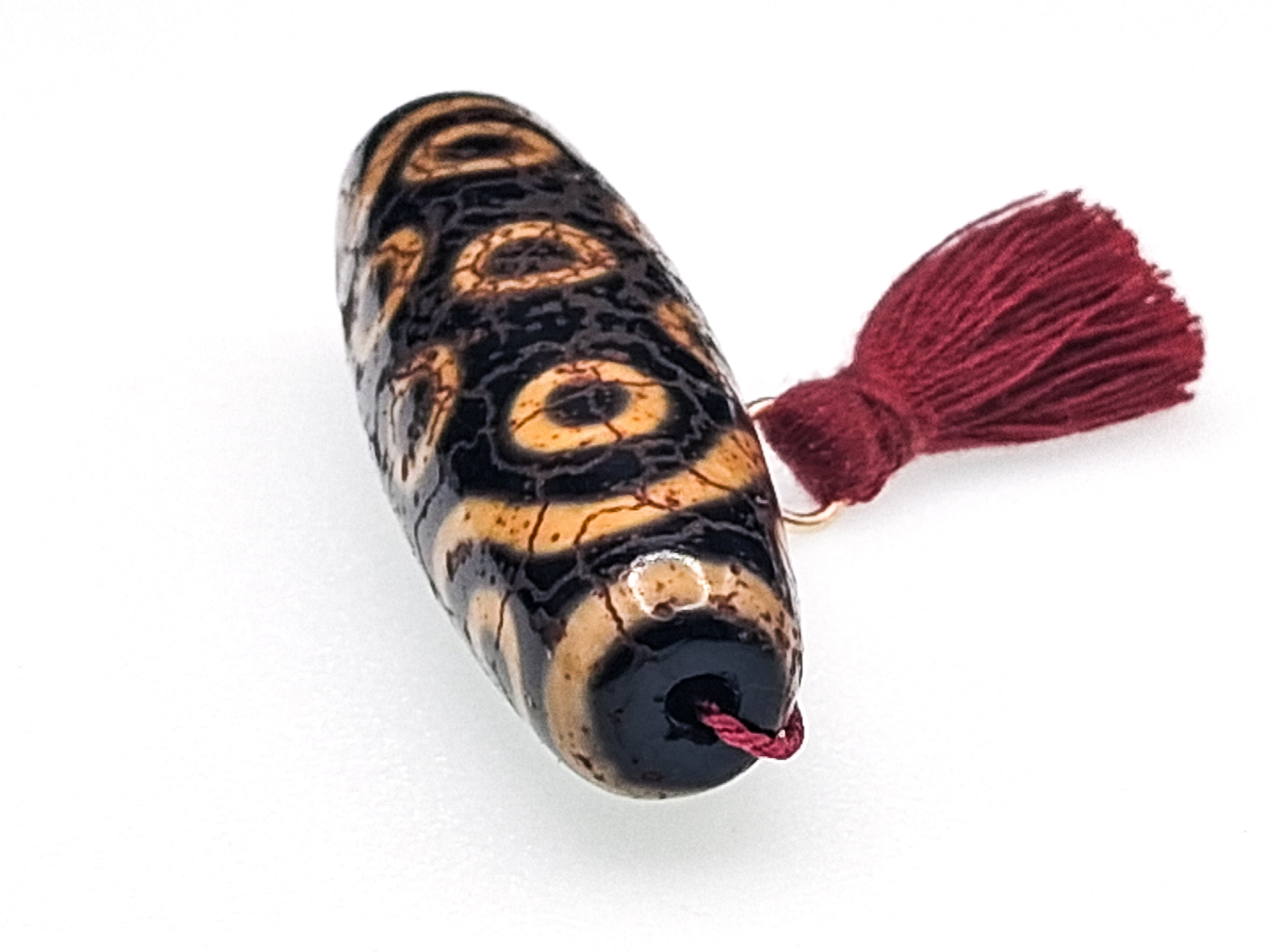 18-Eye Dzi with Dragon Skin — Two Lines and Zigzag Forces