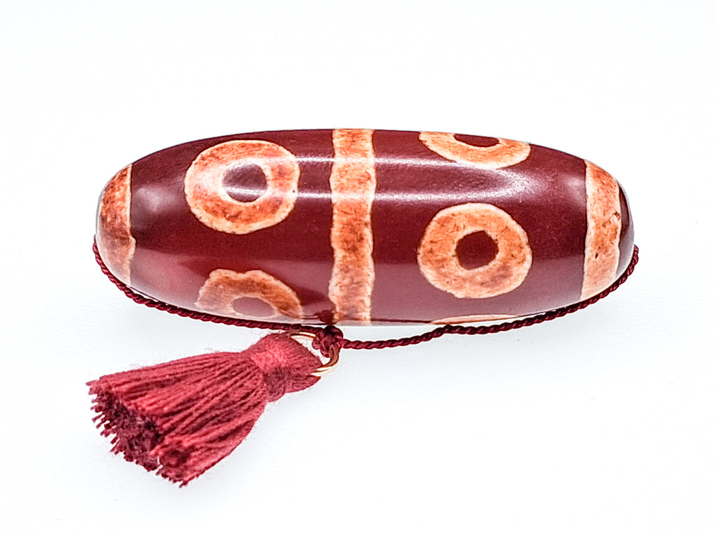 RED 8-EYE DZI WITH THREE BANDS — BUDDHA EYE — 47 mm